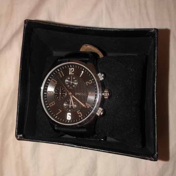 Men’s fossil watch - Picture 2 of 3